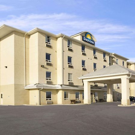 Days Inn By Wyndham Moose Jaw Εξωτερικό φωτογραφία
