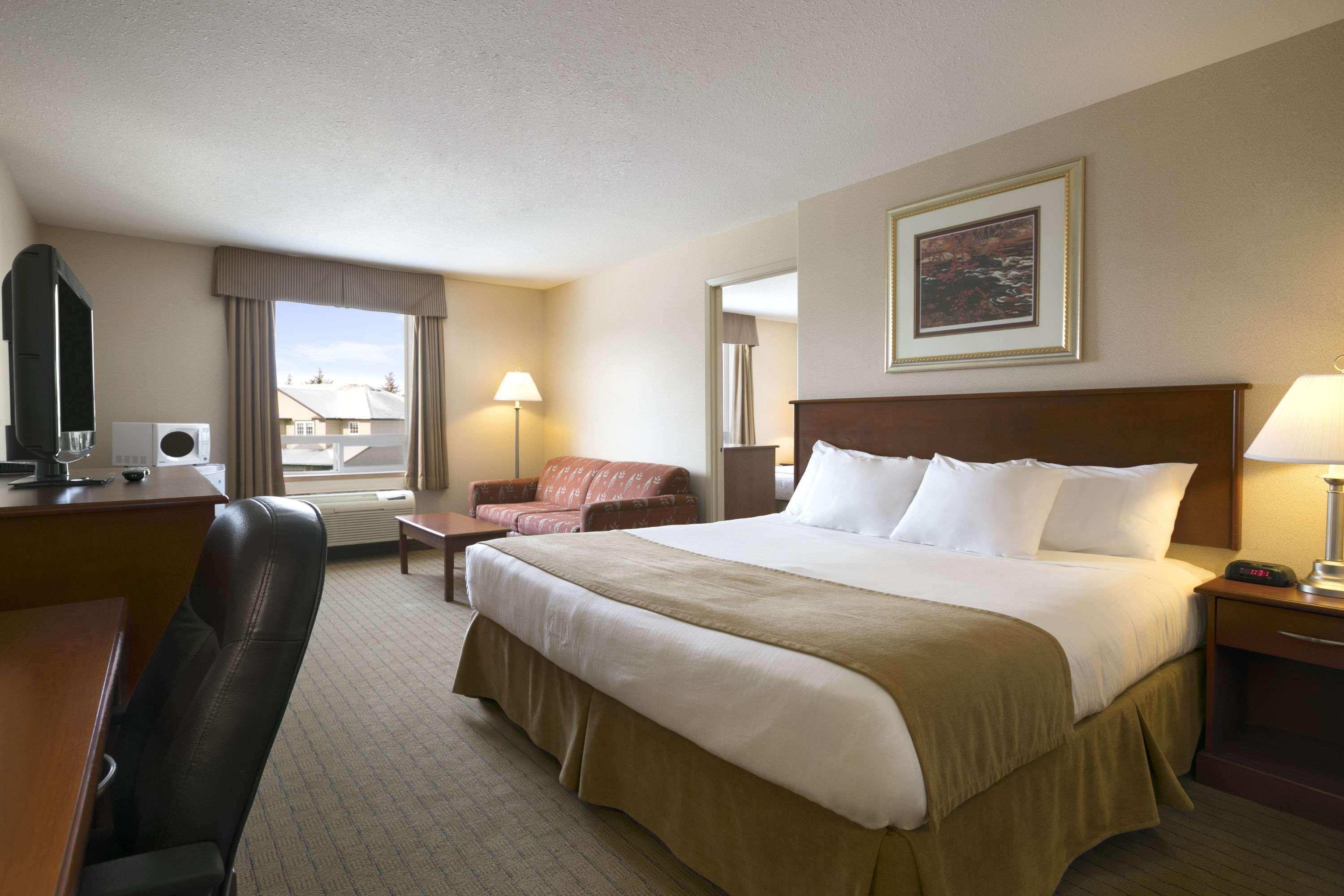 Days Inn By Wyndham Moose Jaw Εξωτερικό φωτογραφία