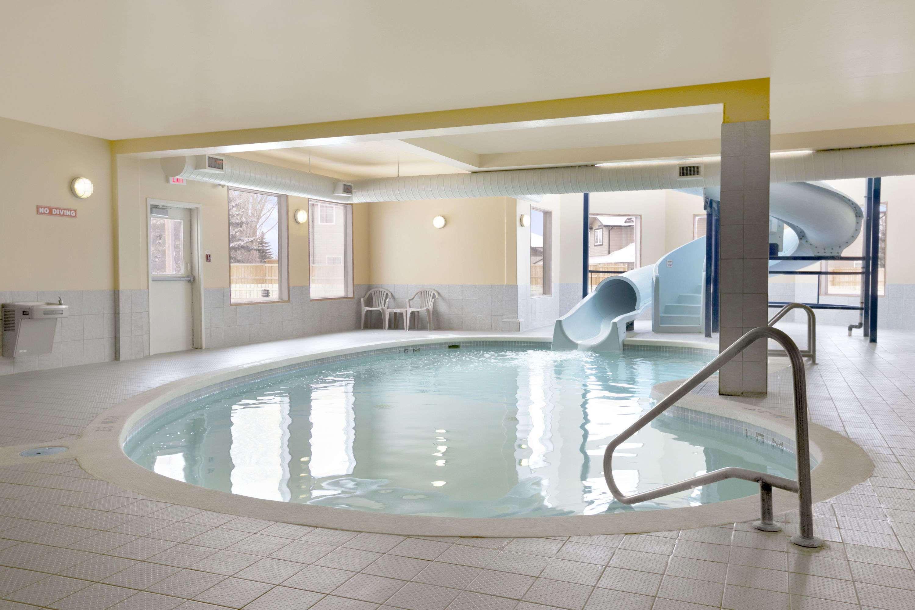 Days Inn By Wyndham Moose Jaw Εξωτερικό φωτογραφία