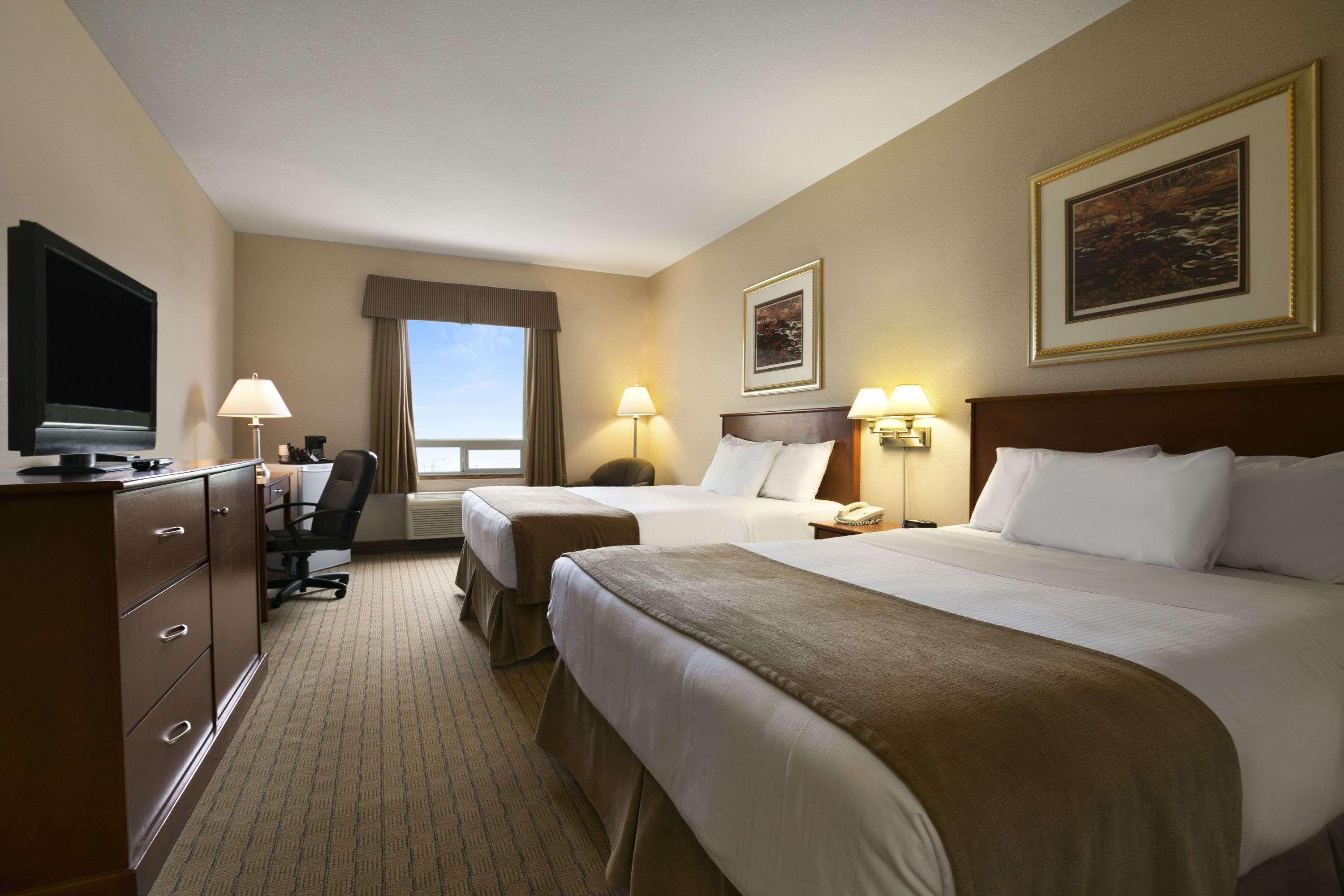 Days Inn By Wyndham Moose Jaw Εξωτερικό φωτογραφία