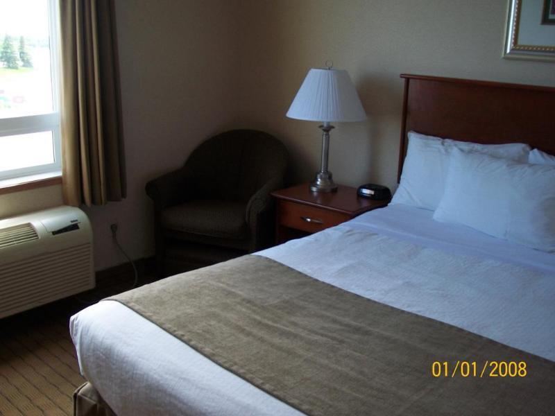 Days Inn By Wyndham Moose Jaw Εξωτερικό φωτογραφία