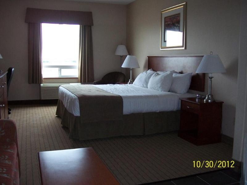 Days Inn By Wyndham Moose Jaw Εξωτερικό φωτογραφία
